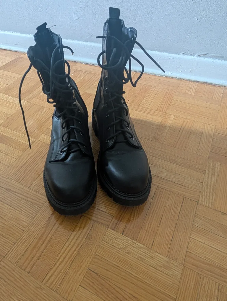 Black Lace-Up Boots thumbnail