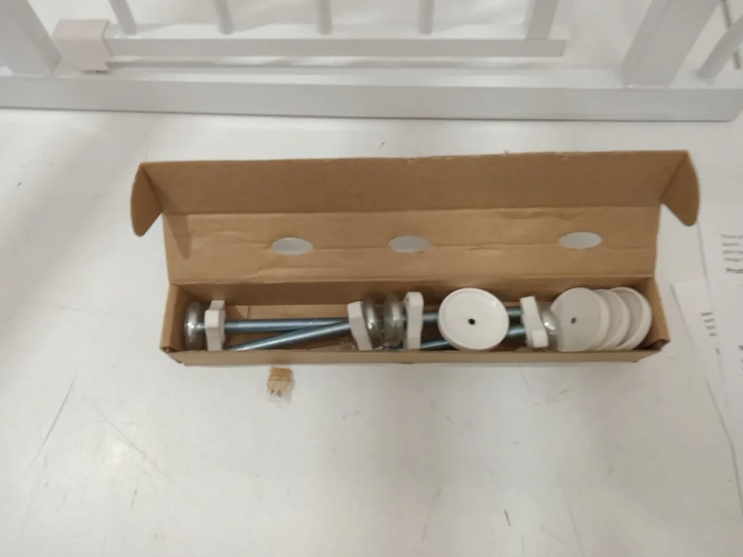 ALLAIBB CHILD/PET SAFETY GATES  PRESSURE MOUNT-  24.02"-29.13" image indicator(4)