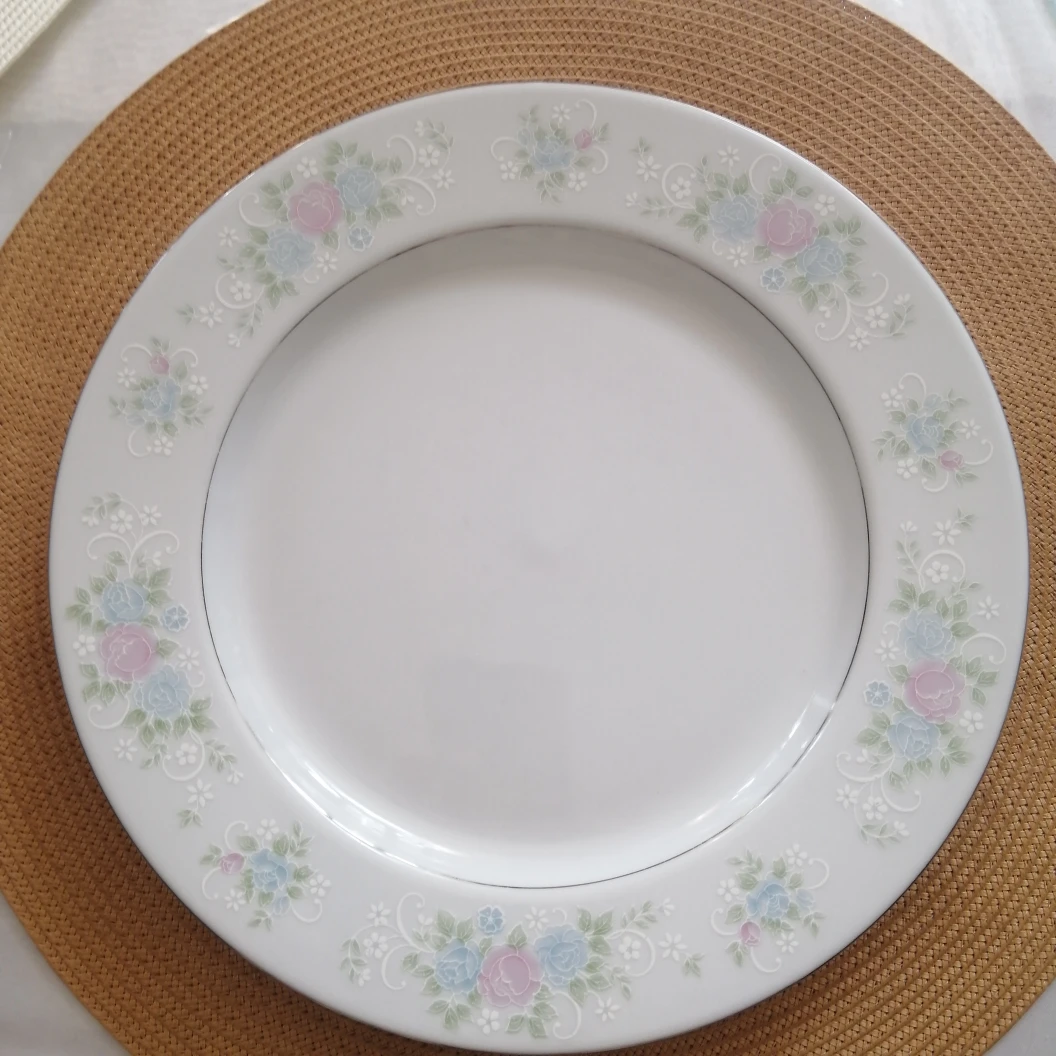 China Garden Prestige Porcelain Floral Dinner Plate