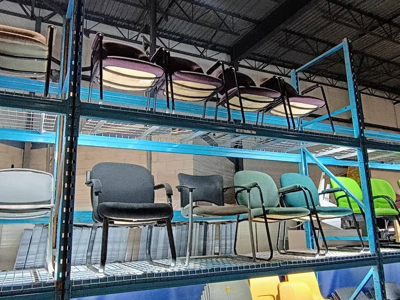 MASSIVE MOVING SALE!!  Lots of office furniture on sale!!! image indicator(4)