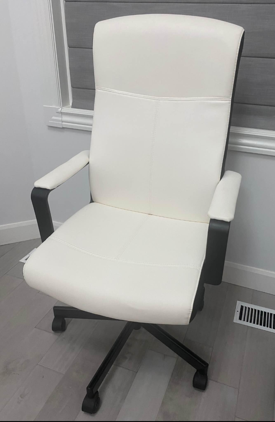 IKEA Millberget Swivel Chair - White