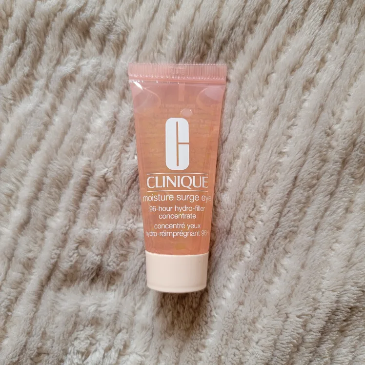 💟 14pc Clinique Moisturizer and Serum sample bundle image indicator(8)