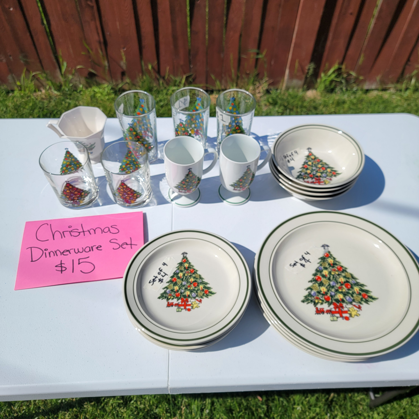 Christmas Dinnerware Set
