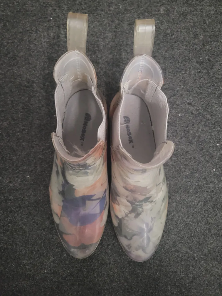 Floral Rain Boots image indicator(5)