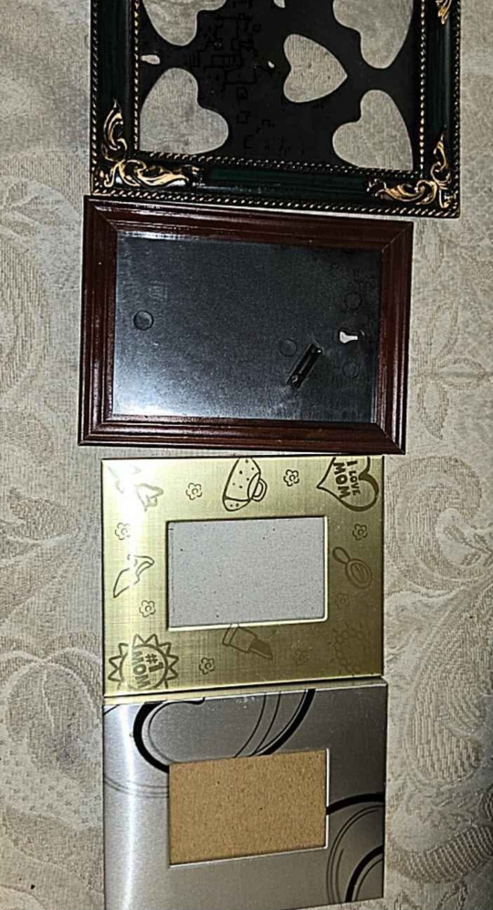 Picture Frames — NEED GONE ASAP