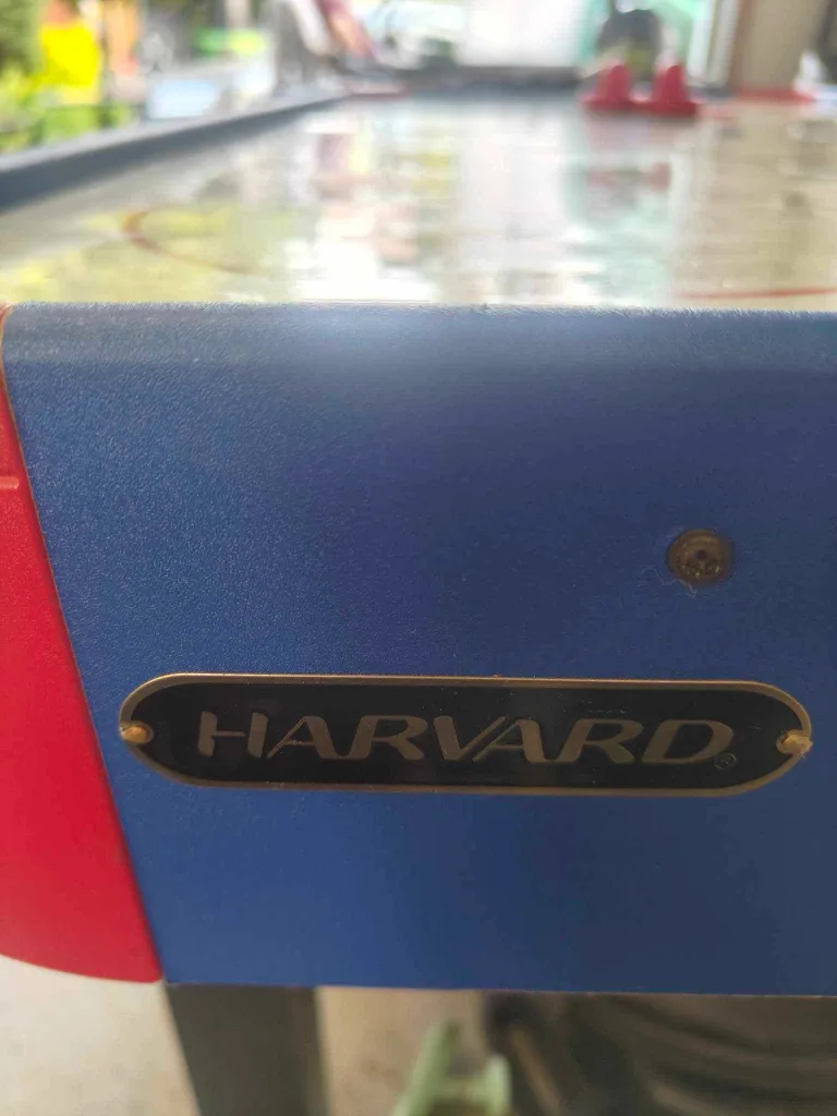 Air Hockey Table with Accessories image indicator(8)