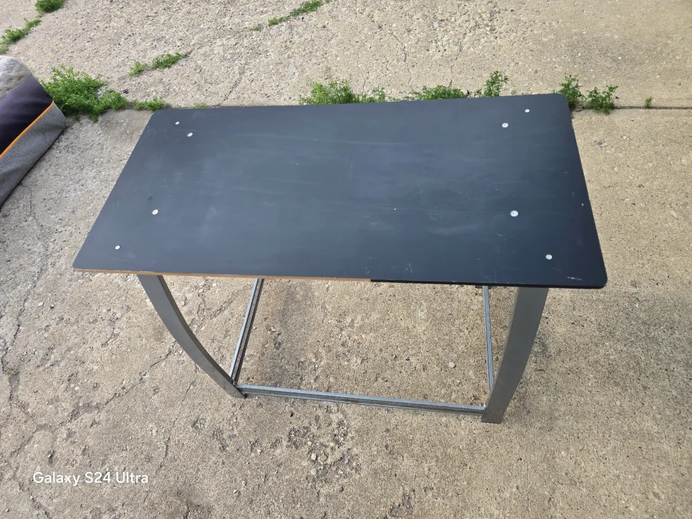 Black Table - 36" x 18" image indicator(2)