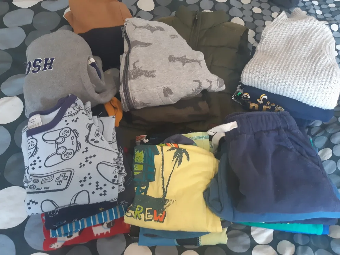 Boy's Clothing - 4 to 6 year old thumbnail