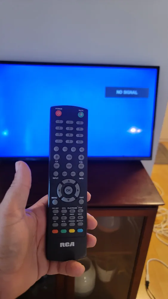 RCA 32" LED HDTV - Model RT3205 image indicator(2)