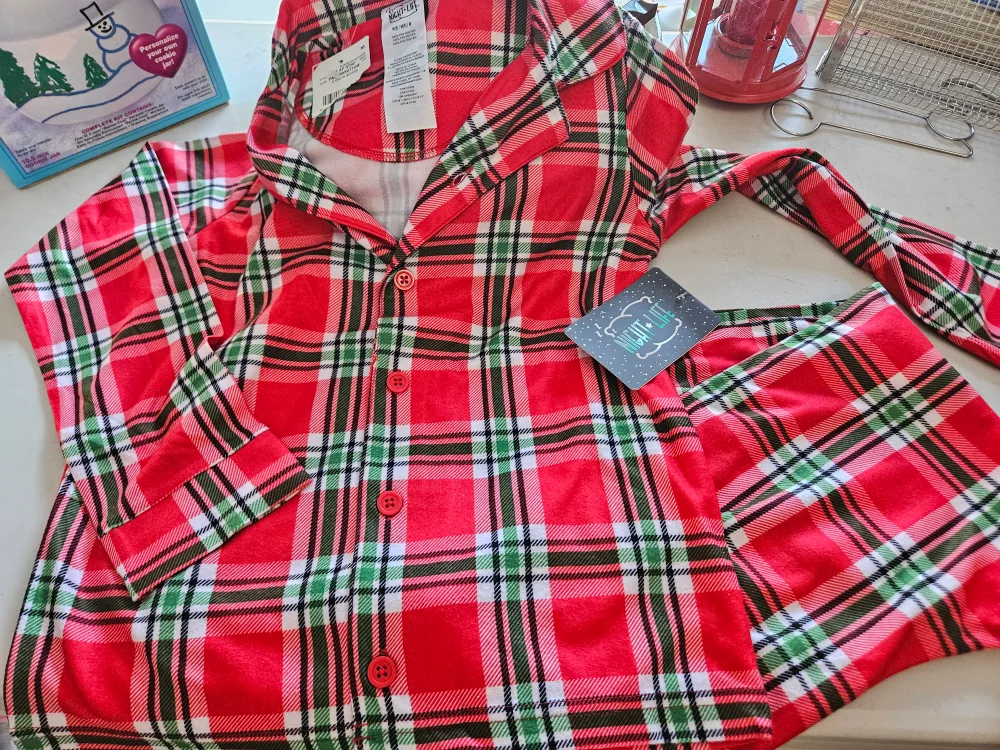 Night Life Red Plaid Pajama Set - Size M (8)