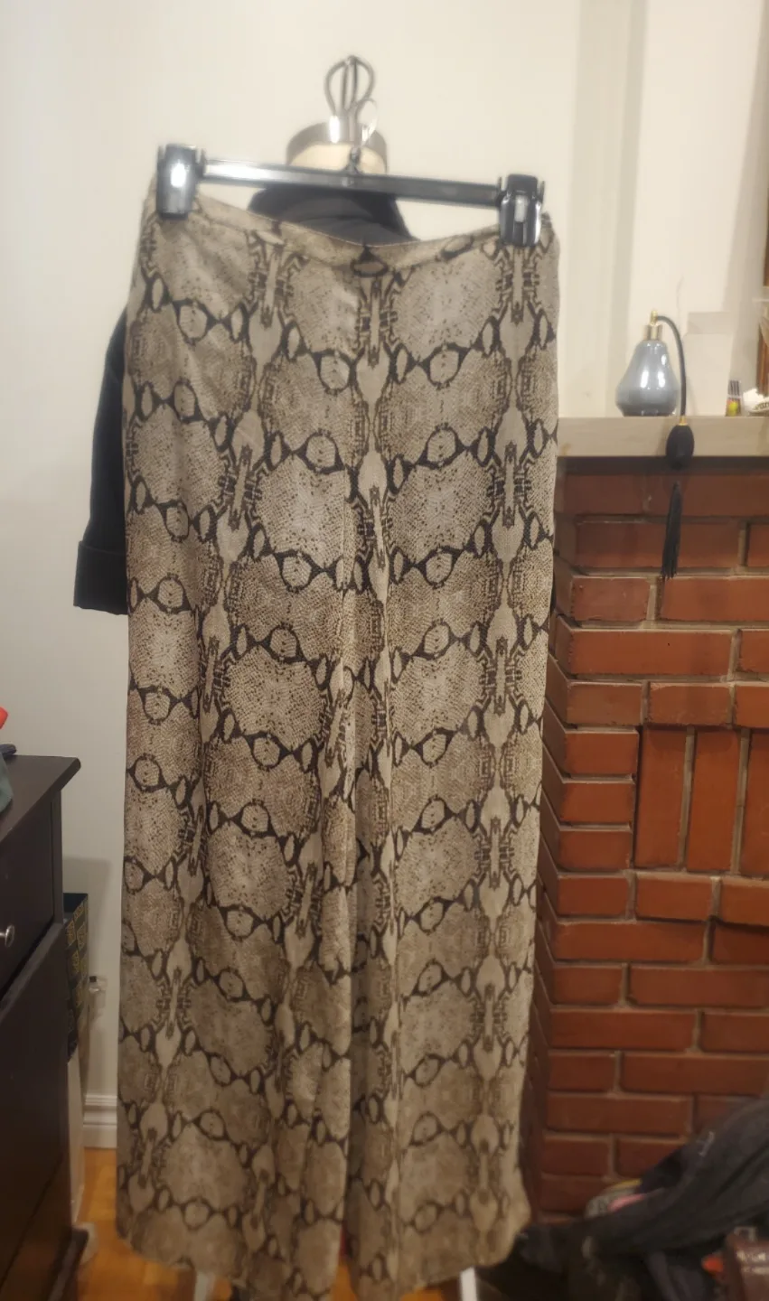 Women's Med Wide Pants thumbnail
