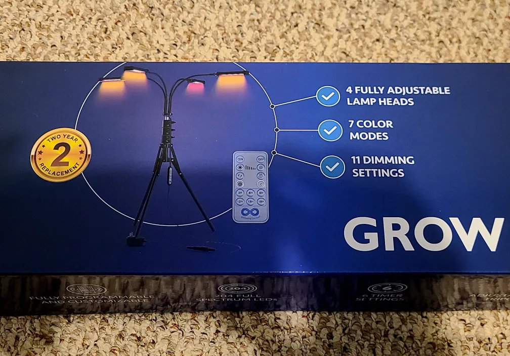 Grow Light with Adjustable Heads thumbnail