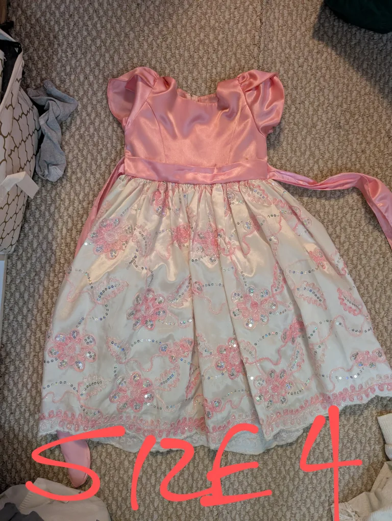 Bundle of adorable girls' dresses $5 ea image indicator(2)