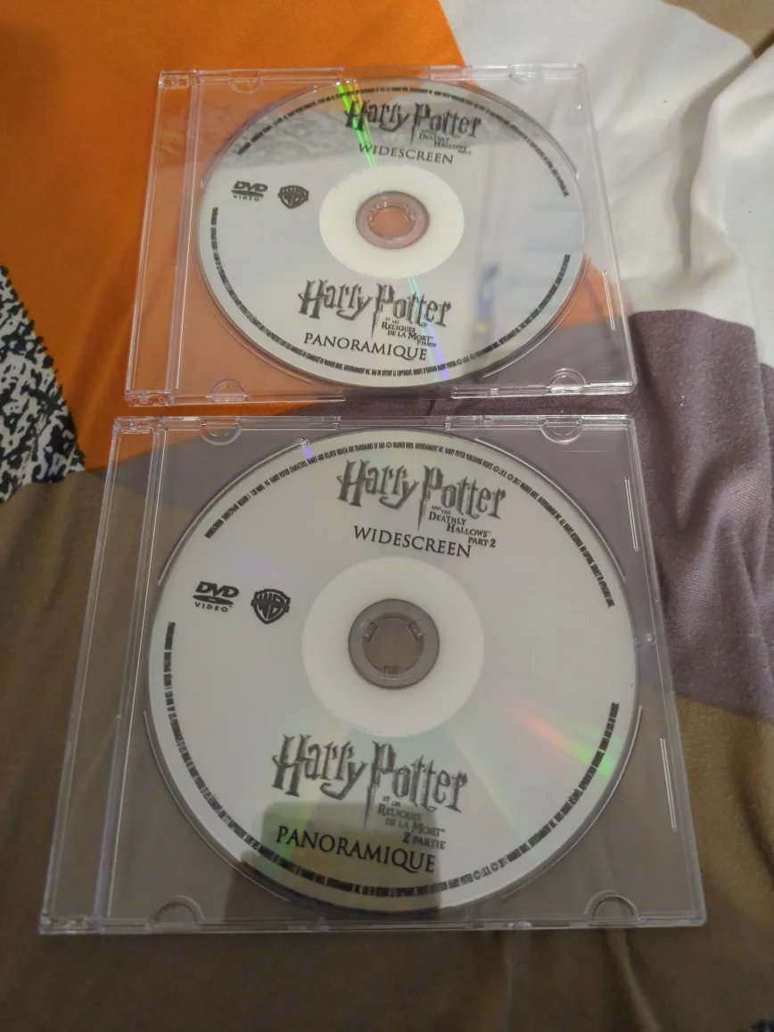 Harry Potter DVDs - Deathly Hallows Part 1 & 2 thumbnail