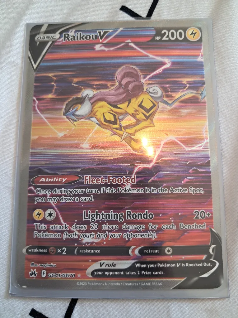 Raikou V GG41/GG70 Pokemon Card thumbnail