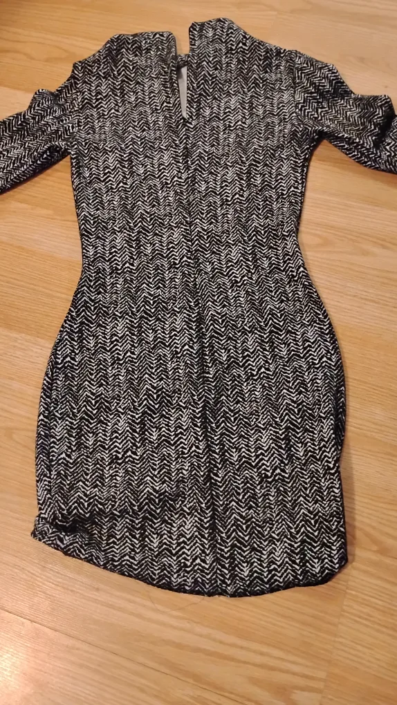 Black and White Patterned Dress image indicator(2)