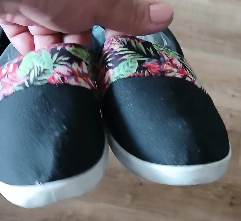 Coral Floral Print Slip-On Shoes image indicator(2)