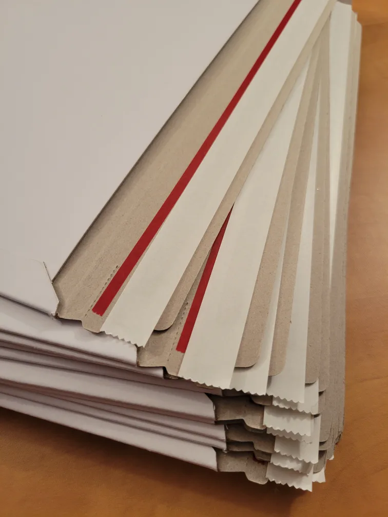Lot of Cardboard Mailing Envelopes thumbnail