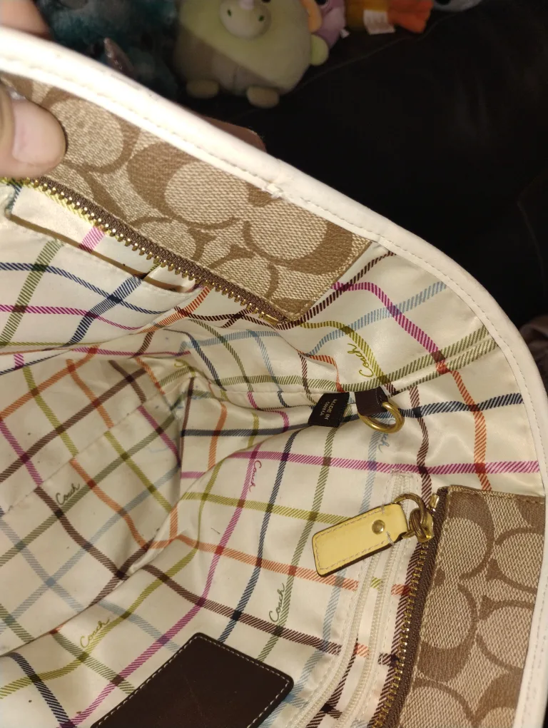 Coach Leatherware Tote Bag image indicator(3)