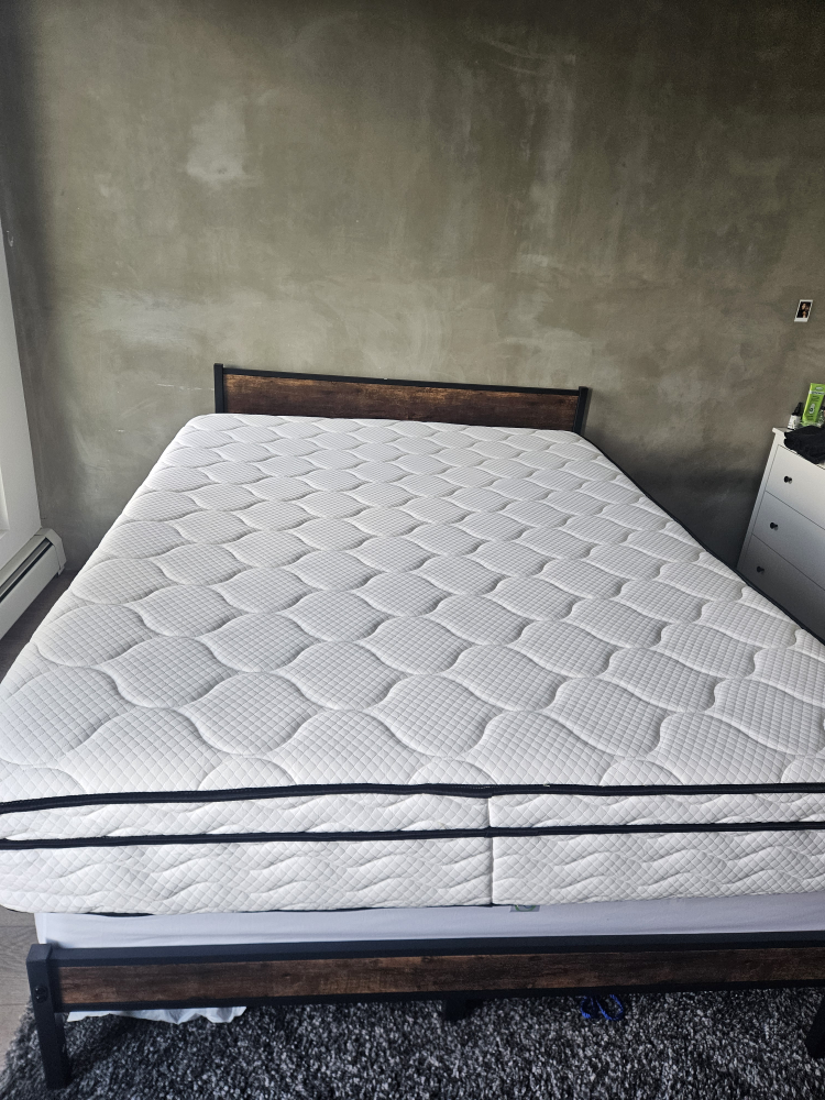 Queen Size Mattress - photo 3