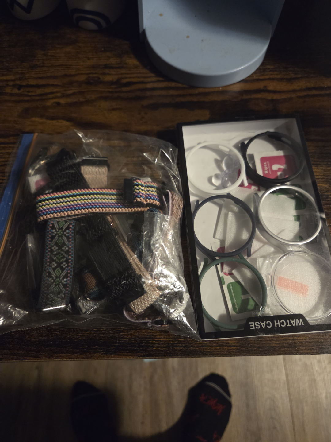Samsung Galaxy Watch 4 w/ accessories - photo 4