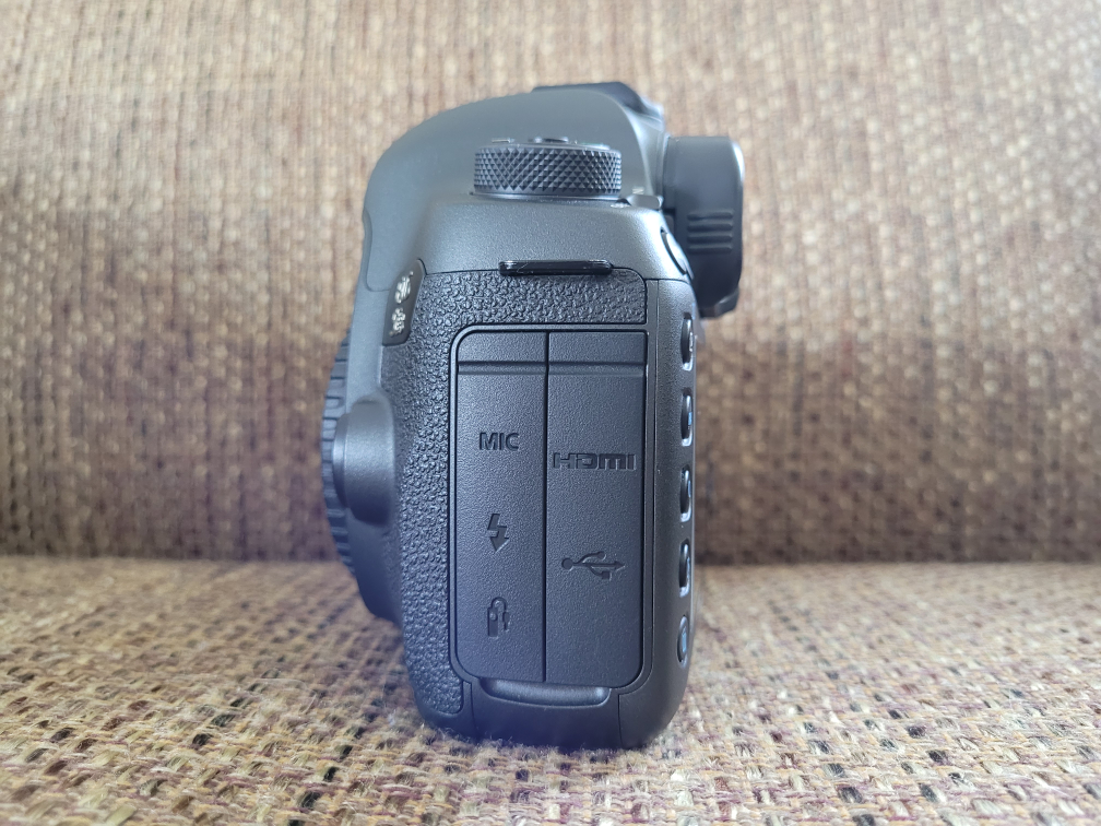 Canon 5DS 50.3 Megapixel DSLR Camera - Like NEW condition - photo 5