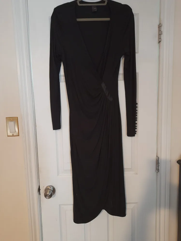 Black Dress image indicator(2)