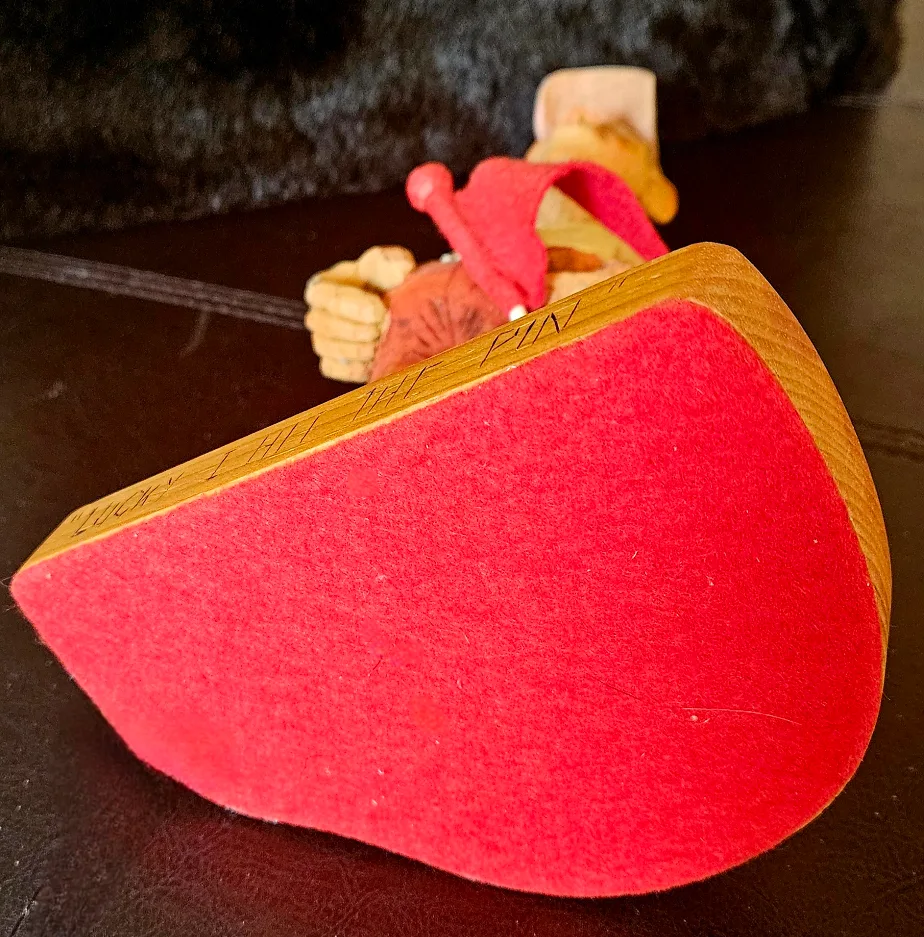 Hand Carved Golfer Figurine  ✨️ image indicator(7)