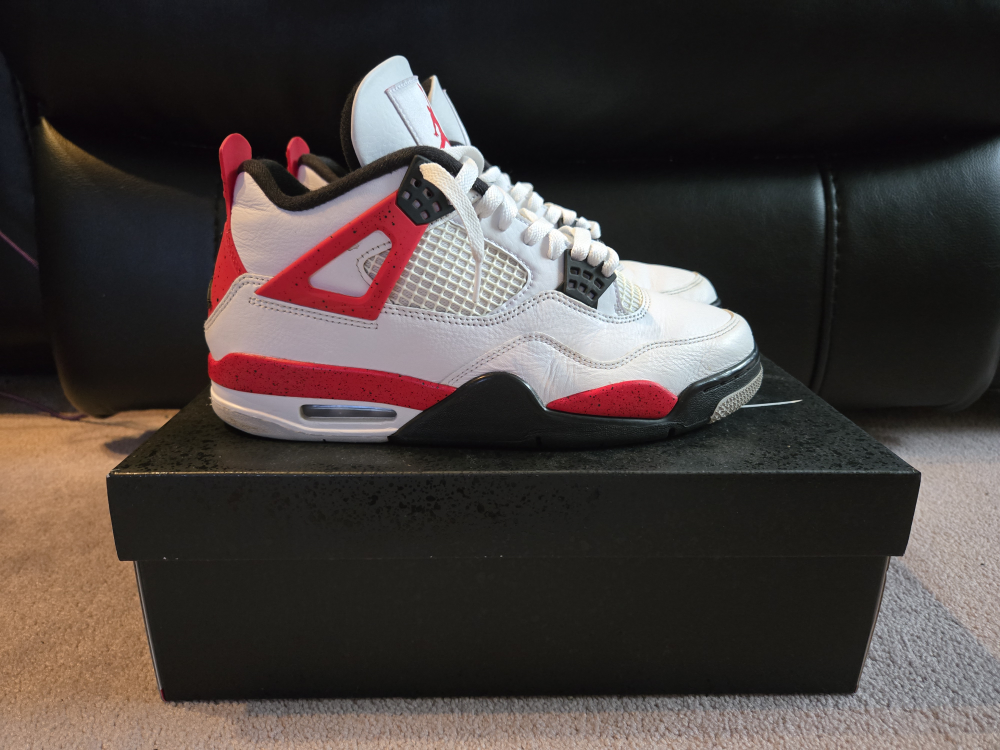 Air Jordan 4 Retro Sneakers