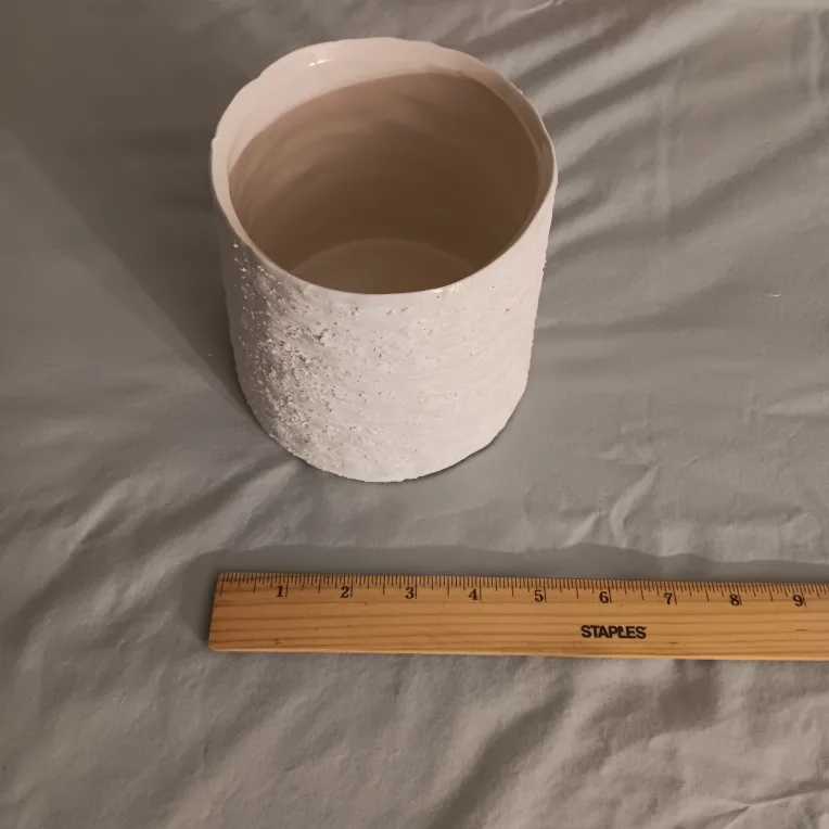 White Textured Ceramic Vase thumbnail