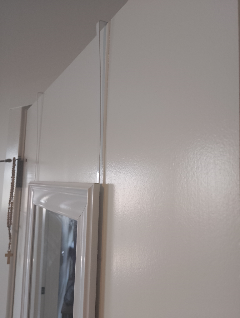 Over-the-door mirror - photo 2