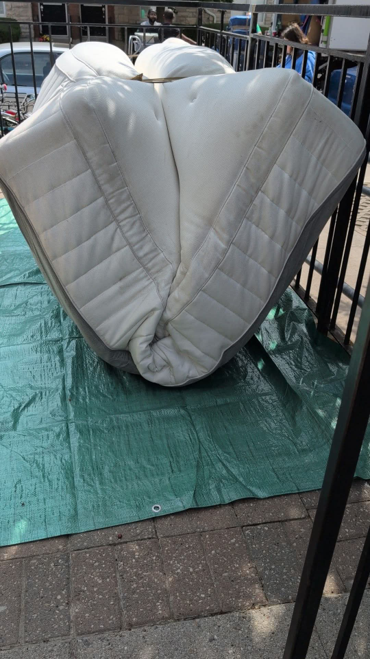 FREE! IKEA King size mattress - photo 2