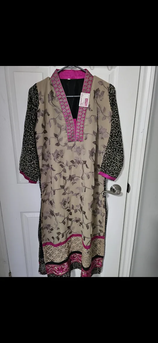 BNWT Georgette kurti sz M thumbnail