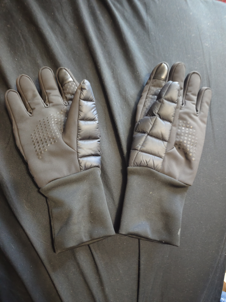 Canada Goose Down Padded Gloves - photo 2