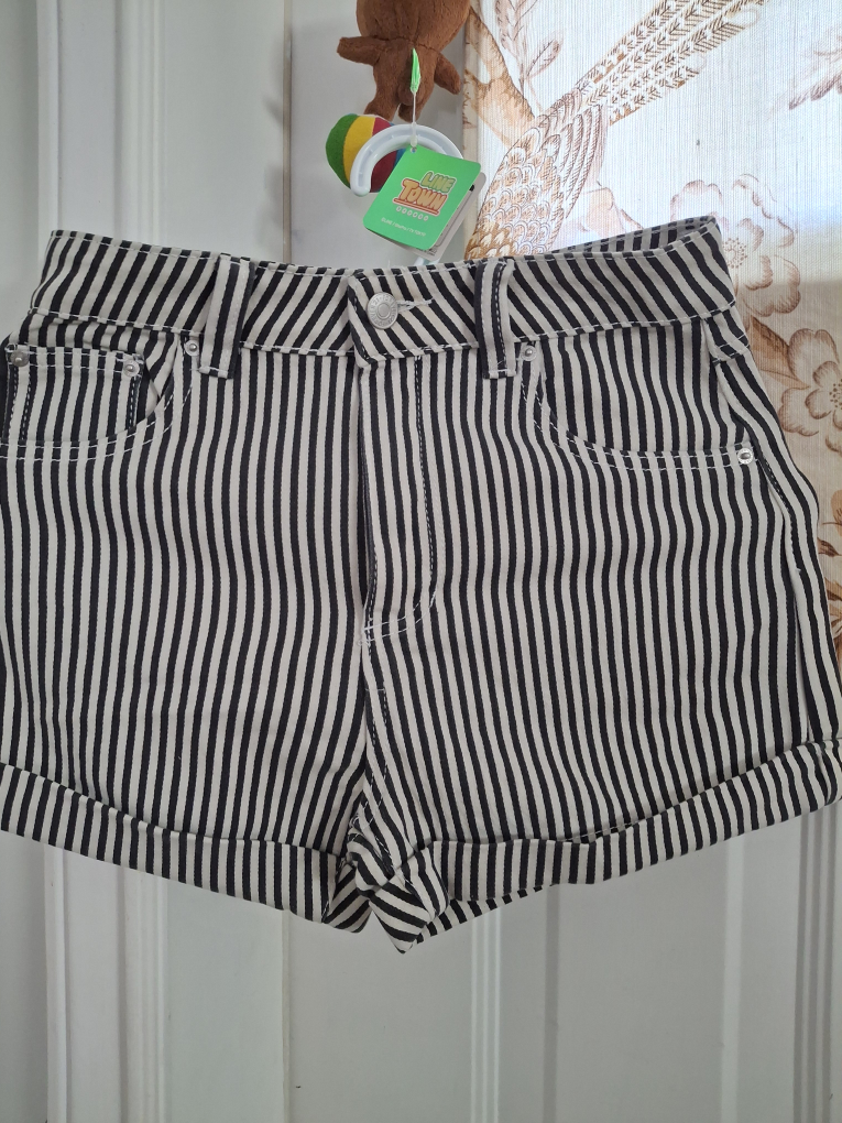 Forever 21 Striped Shorts, Size S