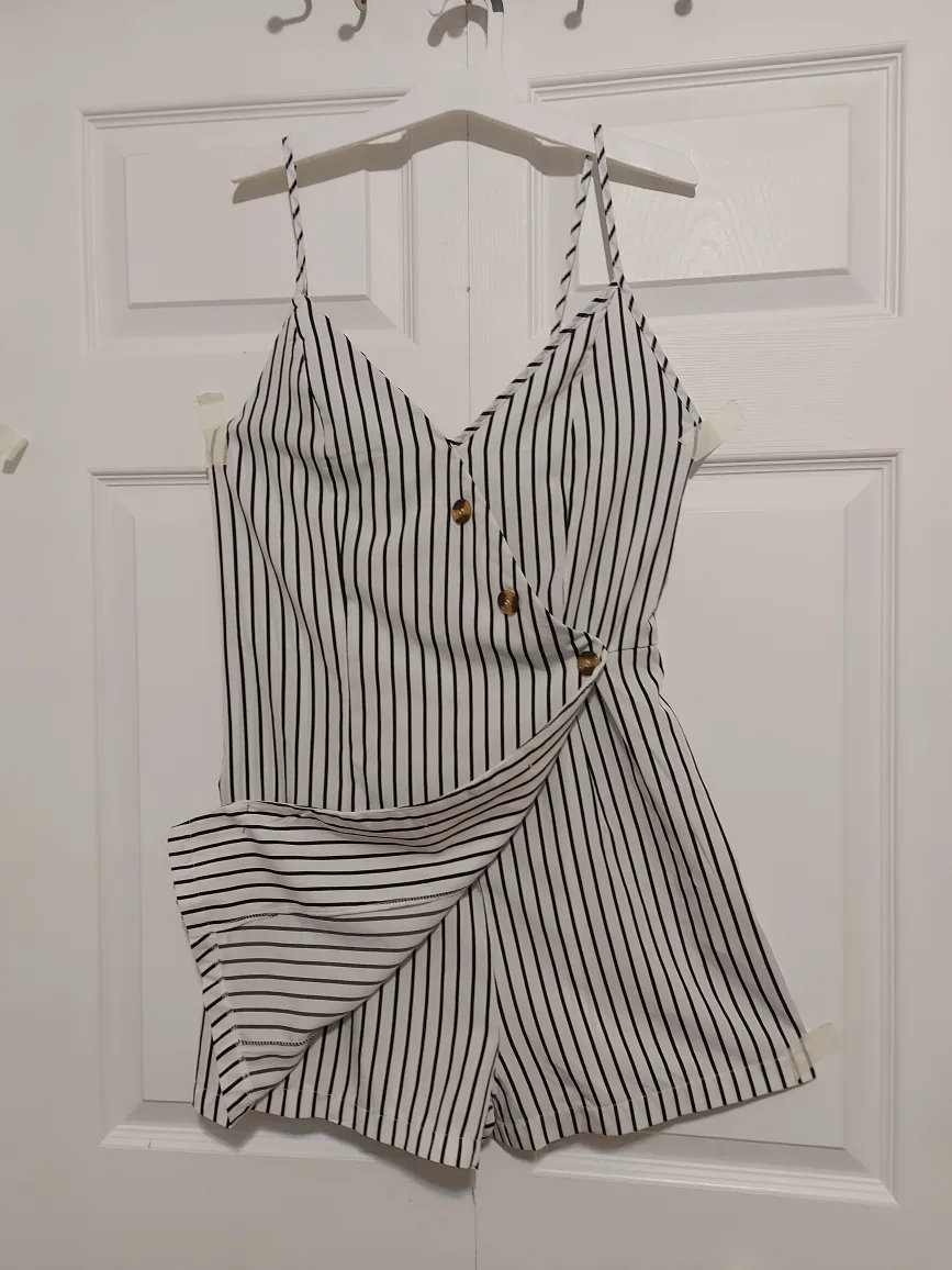 Striped Romper - Size Unknown M thumbnail