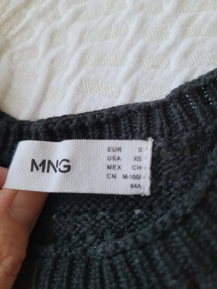 Black Crochet Crop Top - Size XS image indicator(2)