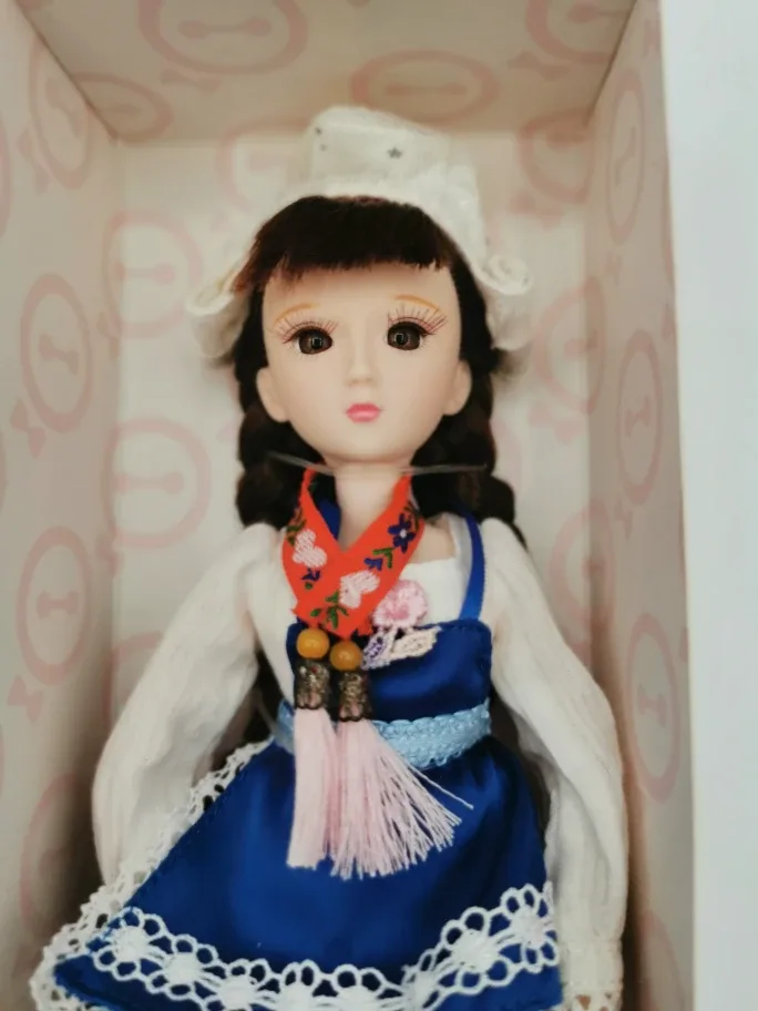 New ICY Fortune Days 10 inch Doll image indicator(2)