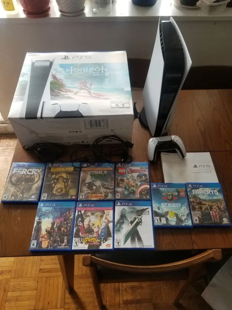 Disc PS5 Console Bundle + Games and Accessories image indicator(3)