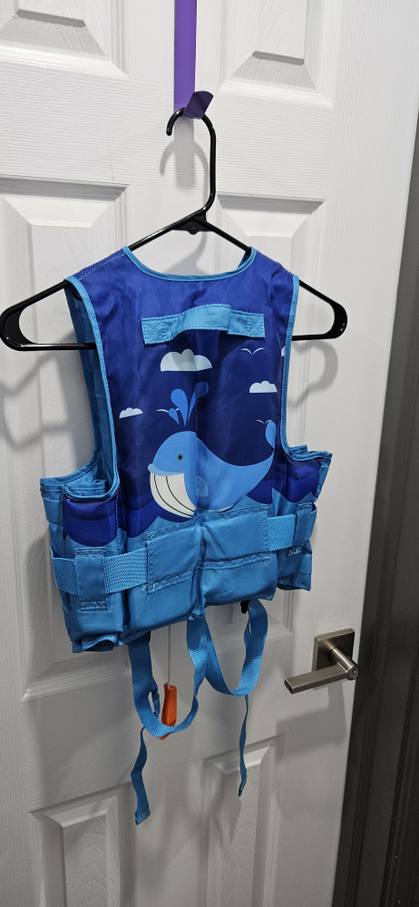 Child's Life Vest - photo 3