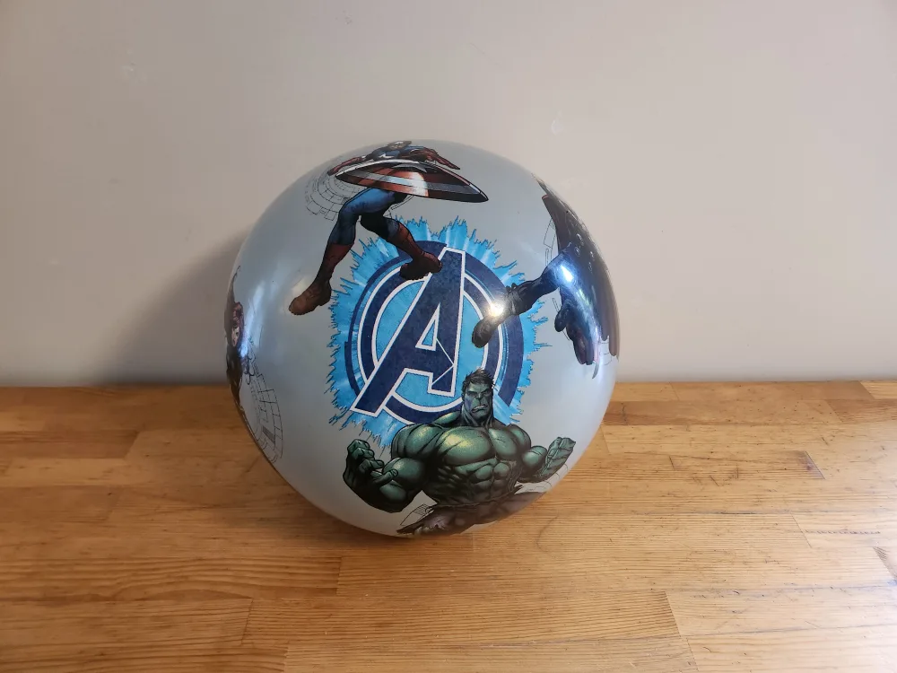 Marvel Avengers Children's Bouncy Ball thumbnail