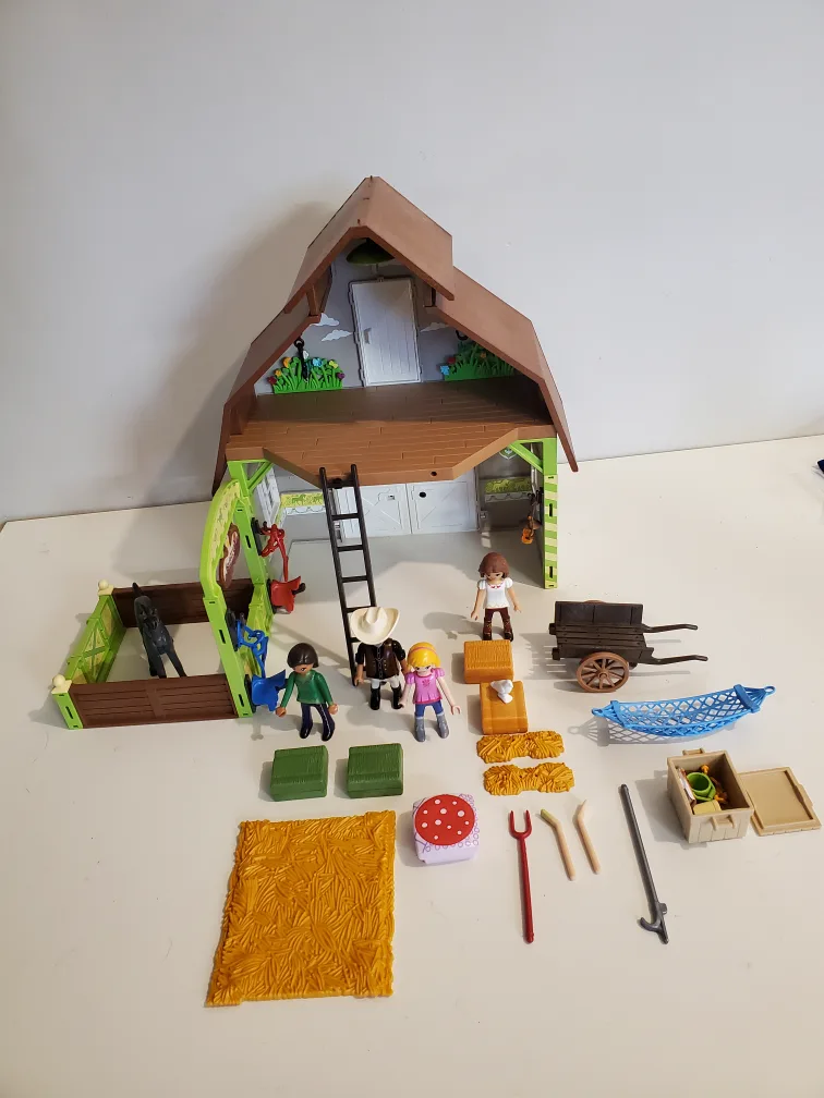 PLAYMOBIL 70118 Dreamworks Spirit Barn ... PARTS ONLY thumbnail