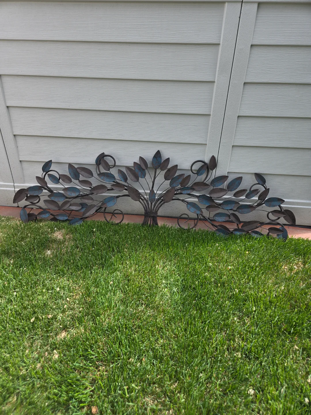 Metal Tree Branch Wall Decor thumbnail