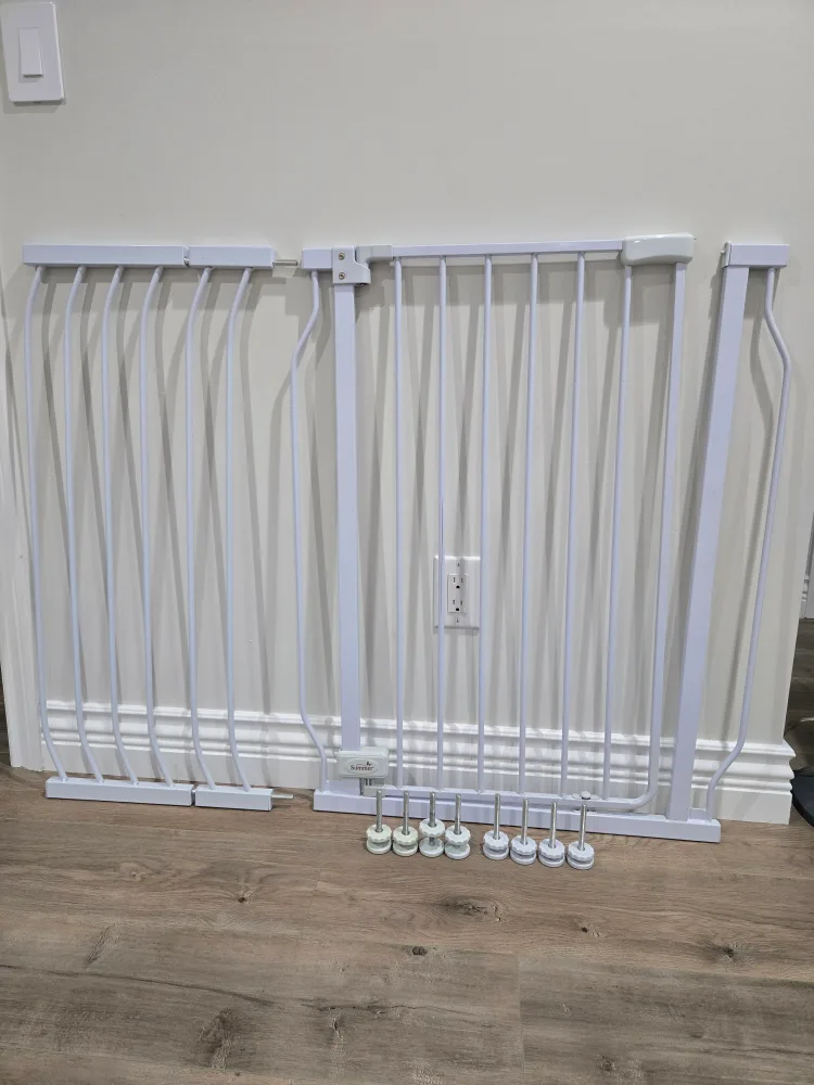 Summer Infant White Baby Gate with Extension thumbnail