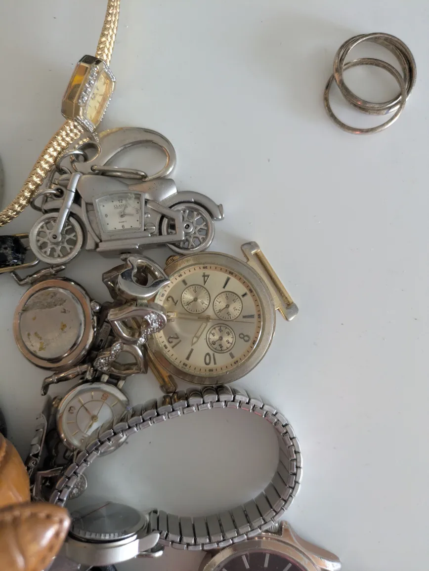 Mixed Lot of Watches - Various Styles image indicator(3)