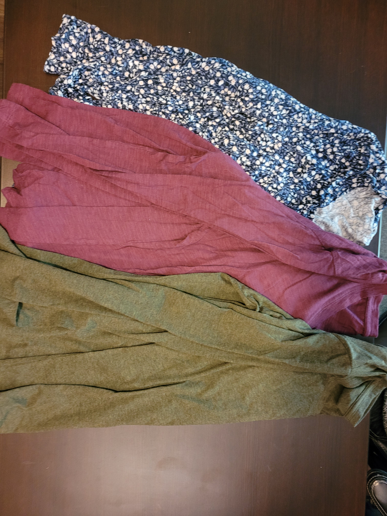 Lot of three long sleeve tops - Women's