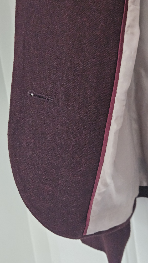 Beautiful H&M Blazer, Burgundy - Size 6 (Medium) - photo 4