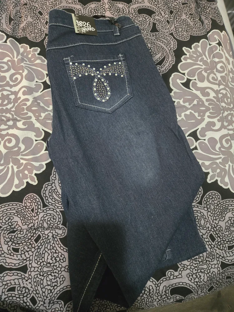 1826 Jeans with Embellishments image indicator(2)