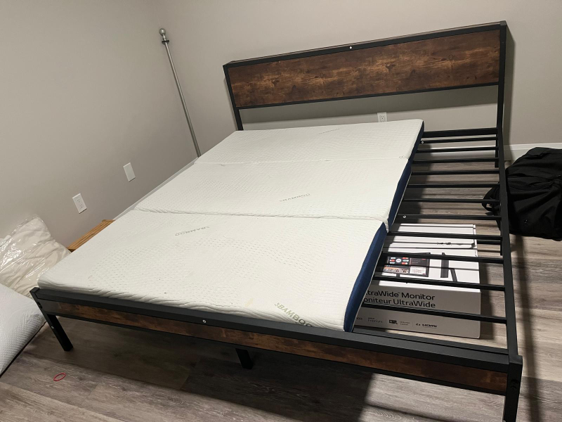 King Size Vintage Brown Bed Frame - photo 4