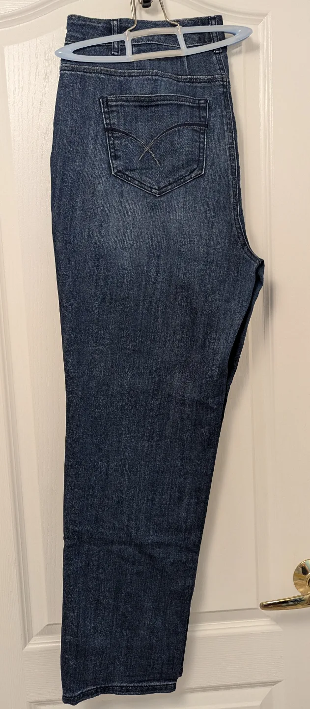 Curvy Galbee Dark Wash Jeans thumbnail